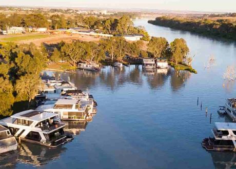 caravan park travel auctions south australia