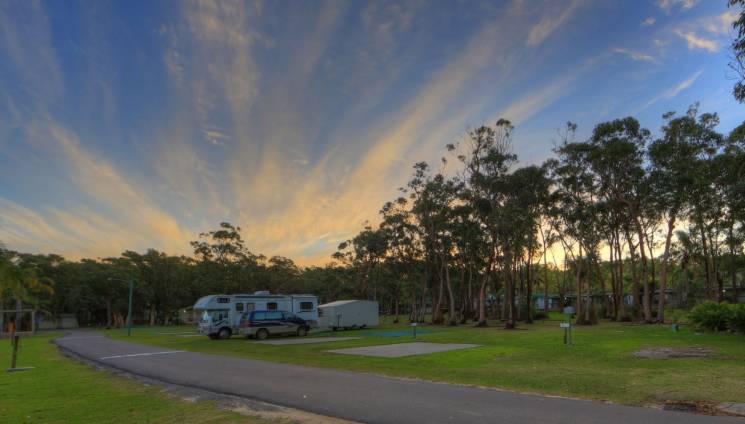 1174_4_large_grassed_sites_big4_koala_shores_holiday_park.jpg