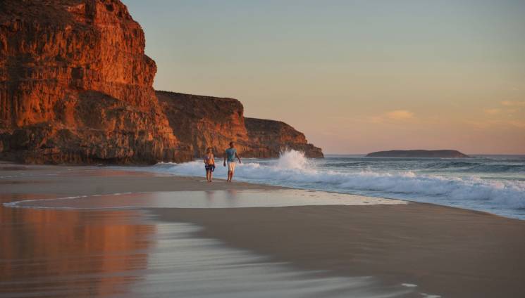 1810_ethel_beach_innes_national_park.jpg